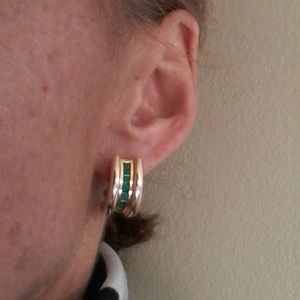 SALE! 14K, genuine emerald earrings